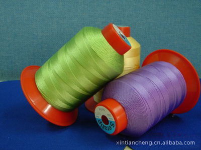 青島新天成紡織 廠家直銷優(yōu)質(zhì)短纖縫紉線與滌綸阻燃紗